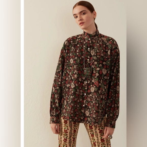 Kiki Black Garden
Shirt
$420 - Picture 3 of 9